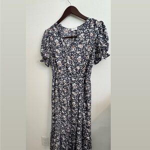 Sienna Sky gray and White Tiered Midi Dress with Ruffled Sleeves